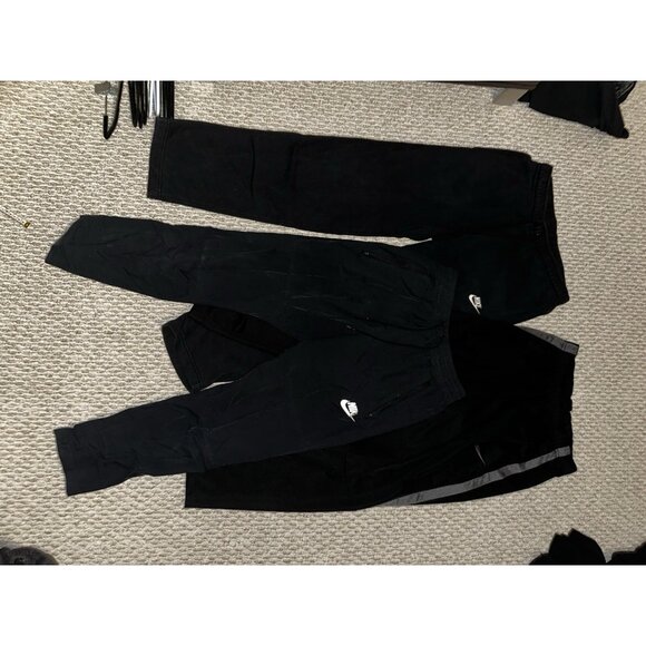 Nike Men’s Pants Bundle Lot Size Small Track Pants Sweatpants Joggers Black - Picture 1 of 9